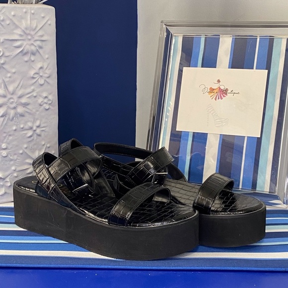 Black croc animal print platform wedge flatform ankle strap sandals Sz 10 - Picture 2 of 10